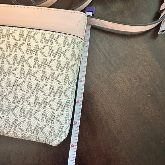 Michael Kors Clutch & Cross Body - Blush Pink - Picture 6 of 16